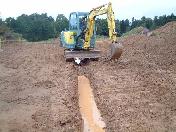 Eine Grunddrainage musste gelegt werden